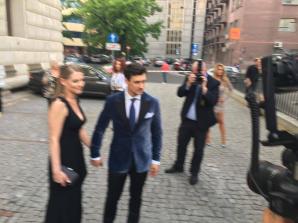 [VIDEO] Wielka Gala Gwiazd Plejady pełna znakomitych osobistości. Krzysztof Rutkowski z narzeczoną Mają Plich przyjechał Lamborghini
