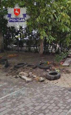 Niefortunny finał popołudniowej przejażdżki. Kierowca był pijany! 