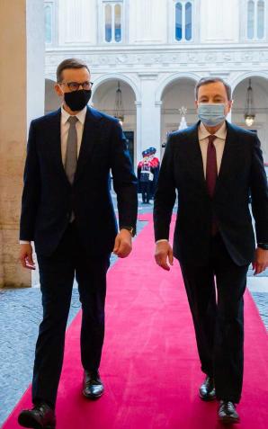 Premier Morawiecki w stolicy Włoch spotkał się z premierem Mario Draghim. Omówiono m.in. wzmocnienie obecności wojskowej Rosji wokół Ukrainy, presję na Ukrainę i Mołdawię