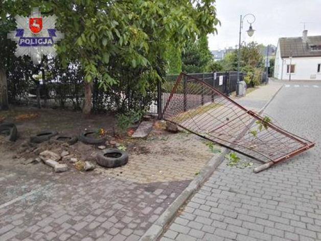 Niefortunny finał popołudniowej przejażdżki. Kierowca był pijany! 